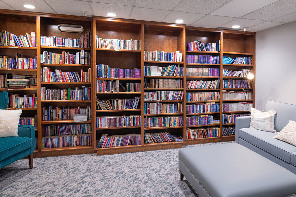 The Oaks at Lebanon Reading Library